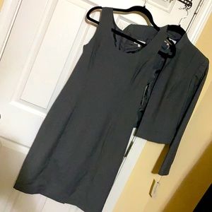 NWT Calvin Klein 2-pc Grey Dress Suit sz4